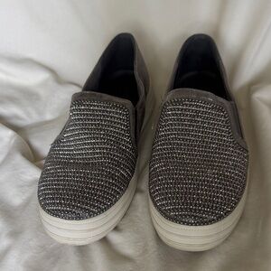 Pewter Beaded Sketcher Street Air Cooled Memory Foam Slip-On Sneakers Sz 8.5